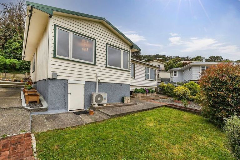 Photo of property in 39 Cheshire Street, Wilton, Wellington, 6012