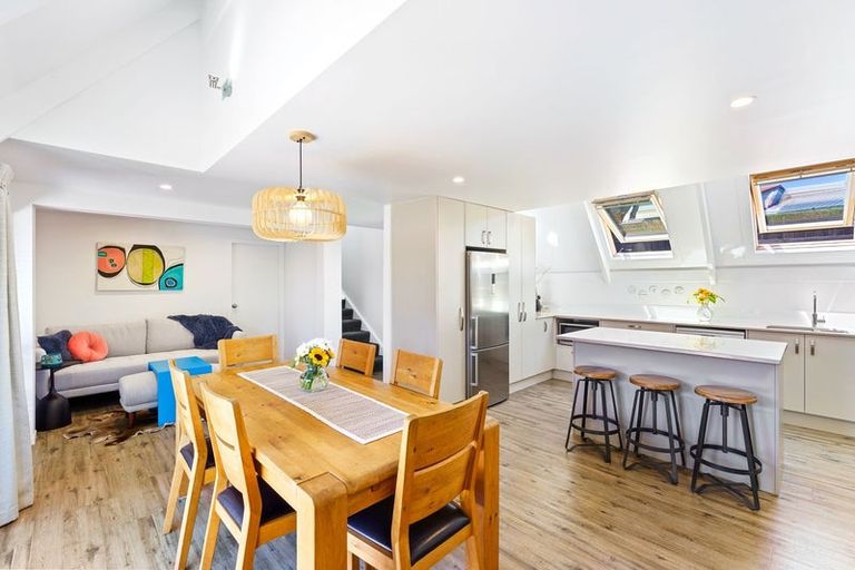 Photo of property in 29 Eruini Street, Waikanae Beach, Waikanae, 5036