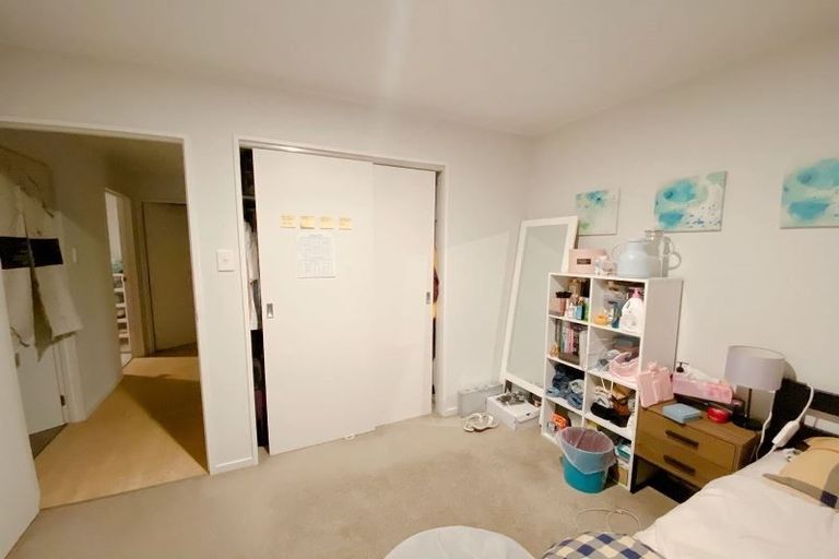 Photo of property in 2/123 Bruce Road, Glenfield, Auckland, 0629