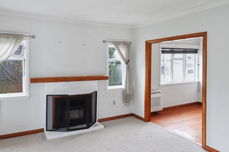 Photo of property in 7 Tawhai Street, Stokes Valley, Lower Hutt, 5019
