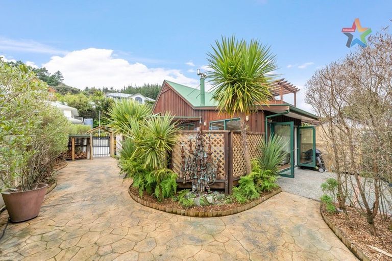 Photo of property in 20 Mccarthy Grove, Clouston Park, Upper Hutt, 5018