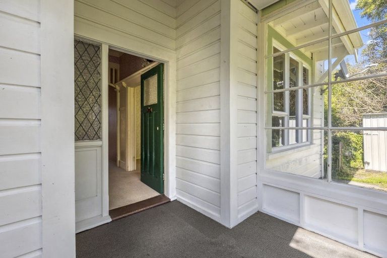 Photo of property in 16 Adderley Terrace, Ravensbourne, Dunedin, 9022