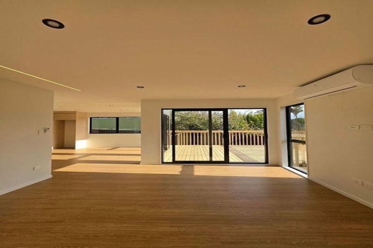 Photo of property in 18f Sunnyhill Crescent, Sunnyhills, Auckland, 2010