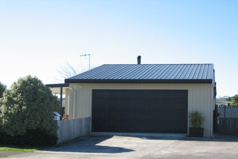 Photo of property in 3 Blundell Avenue, Waipukurau, 4200
