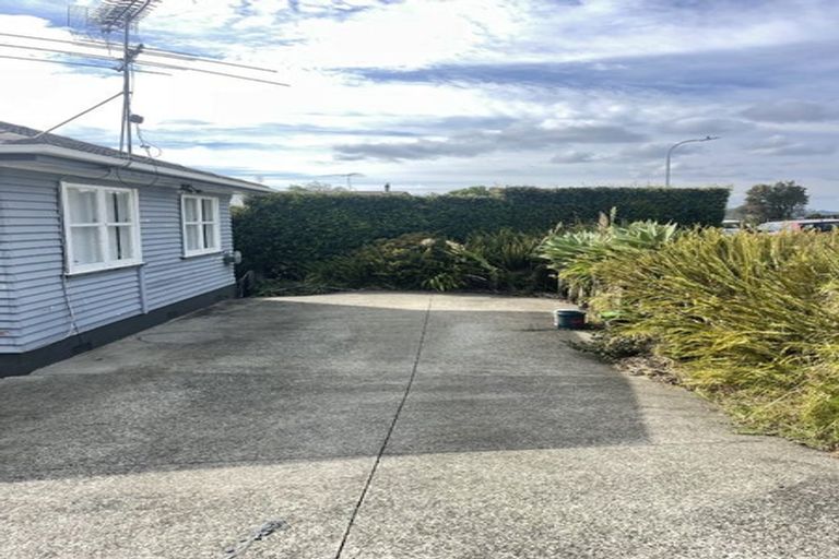 Photo of property in 31 Riverhills Avenue, Pakuranga Heights, Auckland, 2010