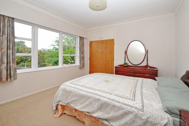 Photo of property in 28 Grassways Avenue, Pakuranga, Auckland, 2010