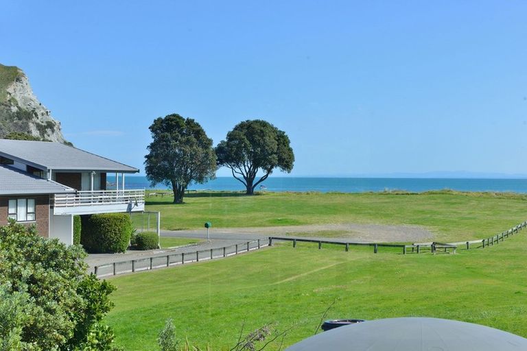 Photo of property in 9 Bill Nolan Place, Mahia, 4198