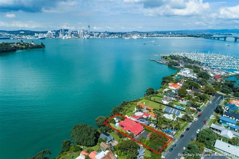 Photo of property in 15 Norwood Road, Bayswater, Auckland, 0622