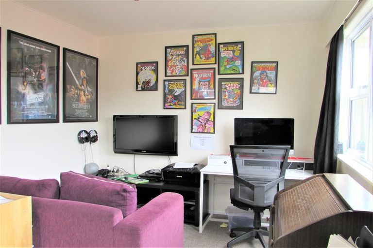 Photo of property in 5 Longfellow Street, Trentham, Upper Hutt, 5018