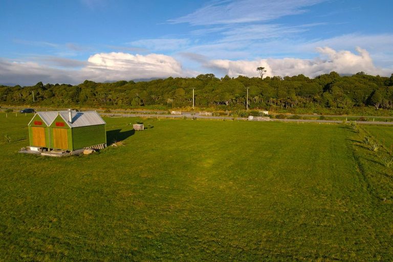 Photo of property in 25 Fox Moth Drive, Haast, 7886