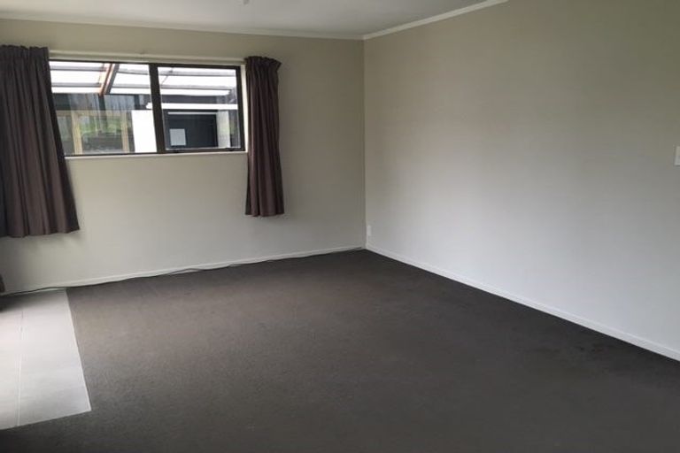 Photo of property in 9 Costar Place, Wiri, Auckland, 2104