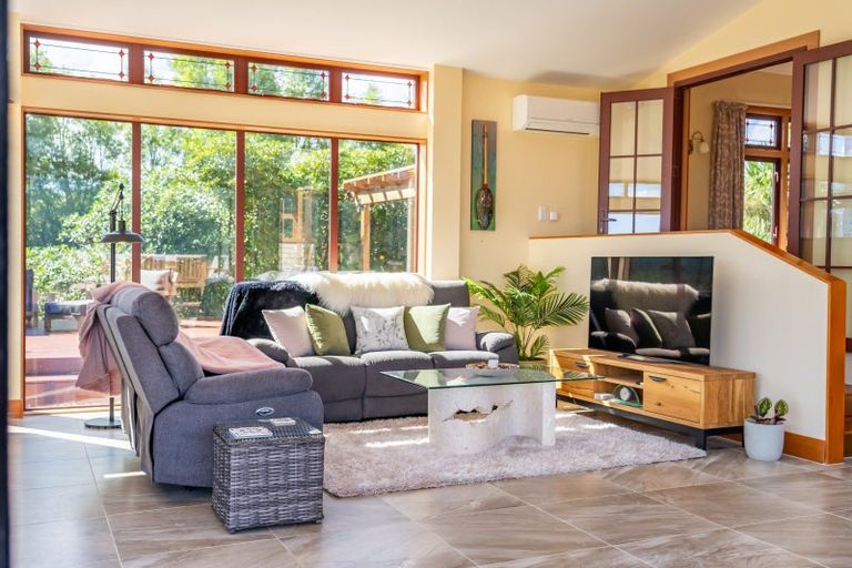 Photo of property in 10 Rural View Way, Maymorn, Upper Hutt, 5018