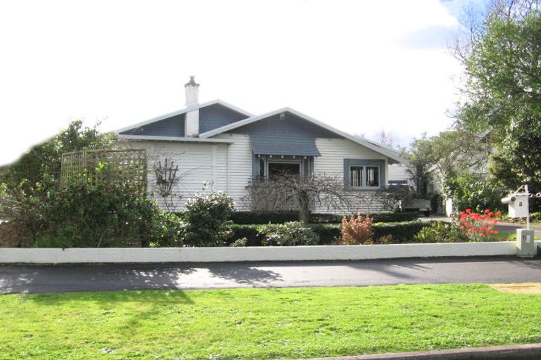 Photo of property in 7 Carlton Avenue, Palmerston North, 4414