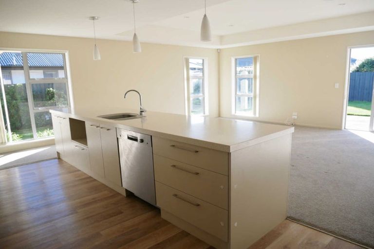 Photo of property in 10 Te Aika Street, Marshland, Christchurch, 8083