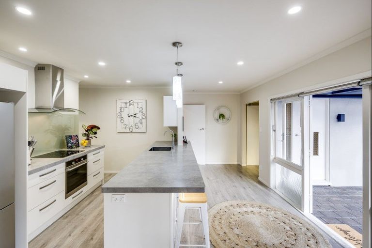 Photo of property in 42 Balliol Avenue, Pirimai, Napier, 4112