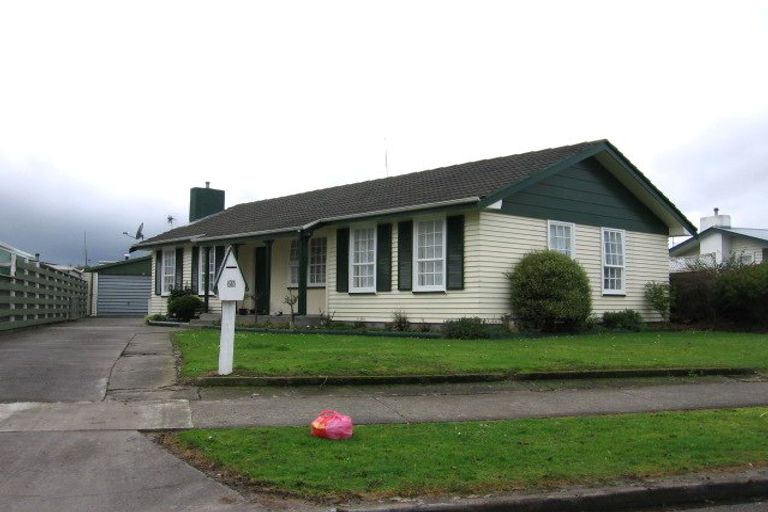 Photo of property in 25 Acacia Street, Kelvin Grove, Palmerston North, 4414