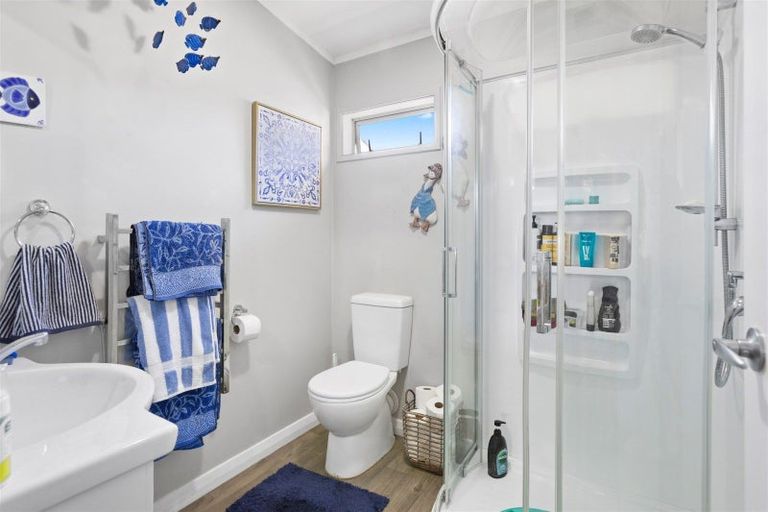 Photo of property in 33b Romilly Street, Westport, 7825