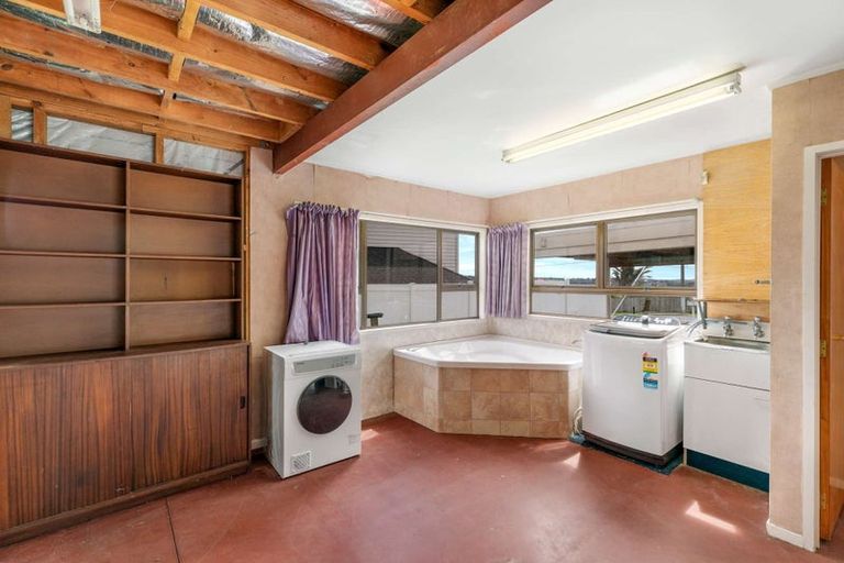 Photo of property in 3 Wallace Road, Ranui, Auckland, 0612