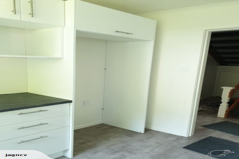 Photo of property in 49b Viewmont Drive, Harbour View, Lower Hutt, 5010