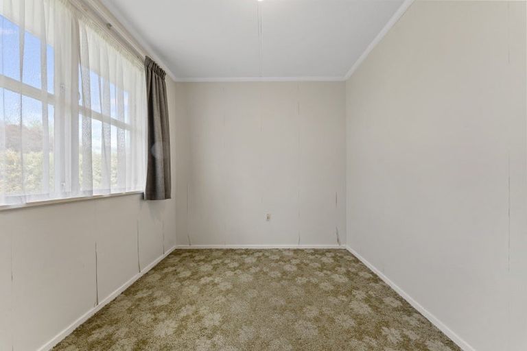 Photo of property in 12 Pinedale Parade, Milson, Palmerston North, 4414