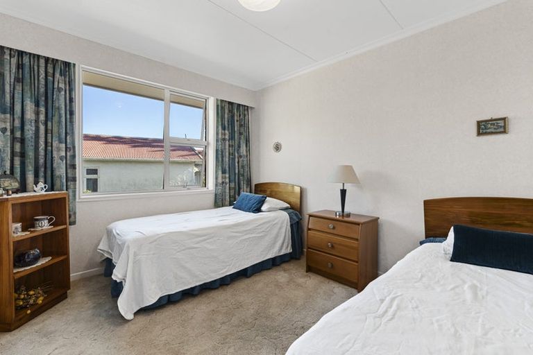 Photo of property in 20 Alberta Road, Glen Avon, New Plymouth, 4312