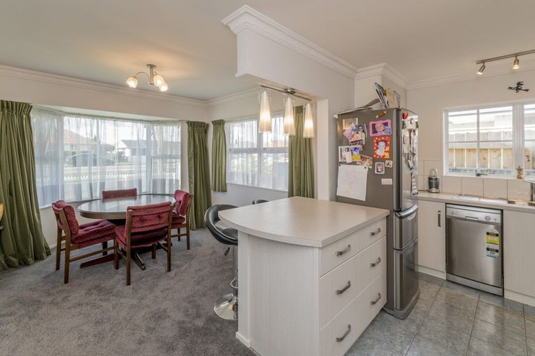 Photo of property in 550 Queen Street East, Levin, 5510