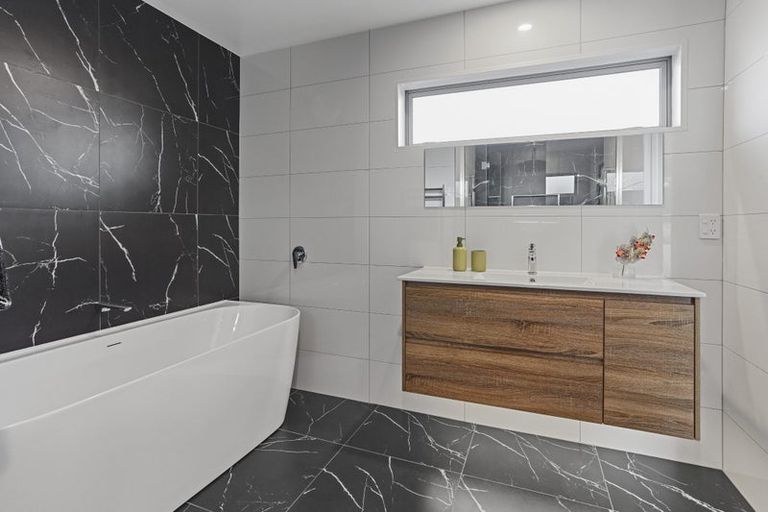 Photo of property in 3 Wildhawk Place, Shirley, Christchurch, 8061