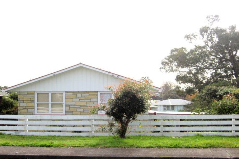 Photo of property in 15 Mountfort Street, Manurewa, Auckland, 2102