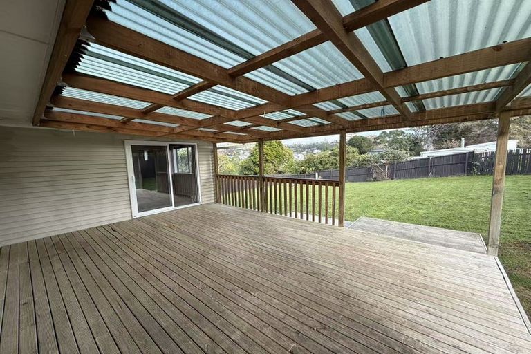 Photo of property in 69 La Rosa Street, Green Bay, Auckland, 0604