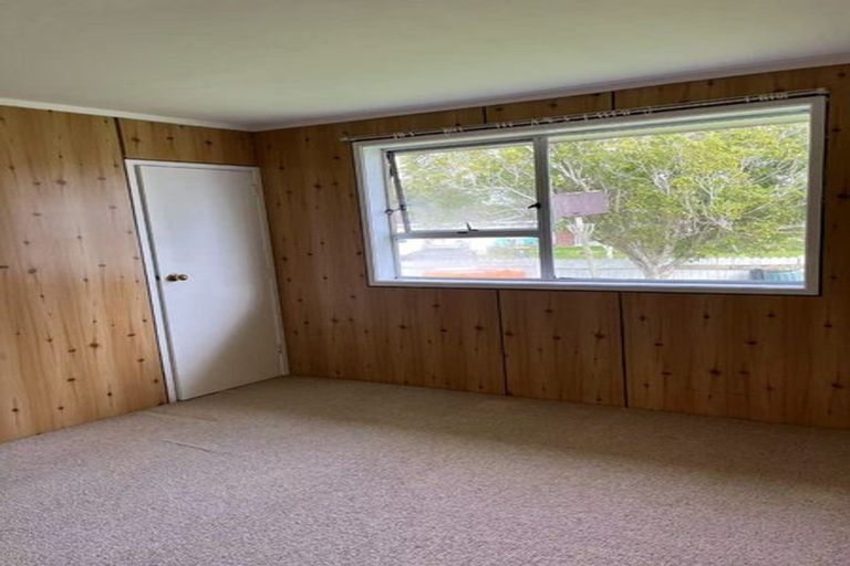 Photo of property in 2 Cranberry Place, Bucklands Beach, Auckland, 2012