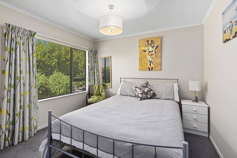 Photo of property in 95 Woodman Drive, Tawa, Wellington, 5028