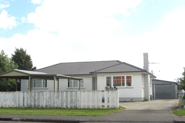 Photo of property in 140 Porchester Road, Papakura, 2110