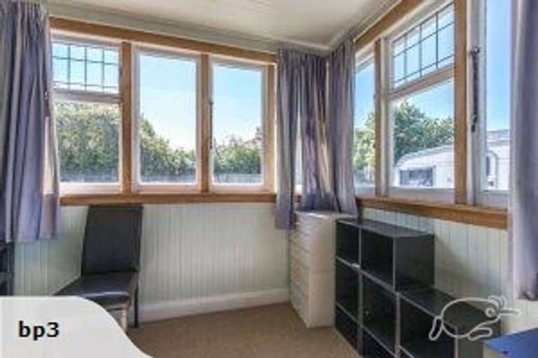 Photo of property in 8 Memorial Avenue, Ilam, Christchurch, 8053