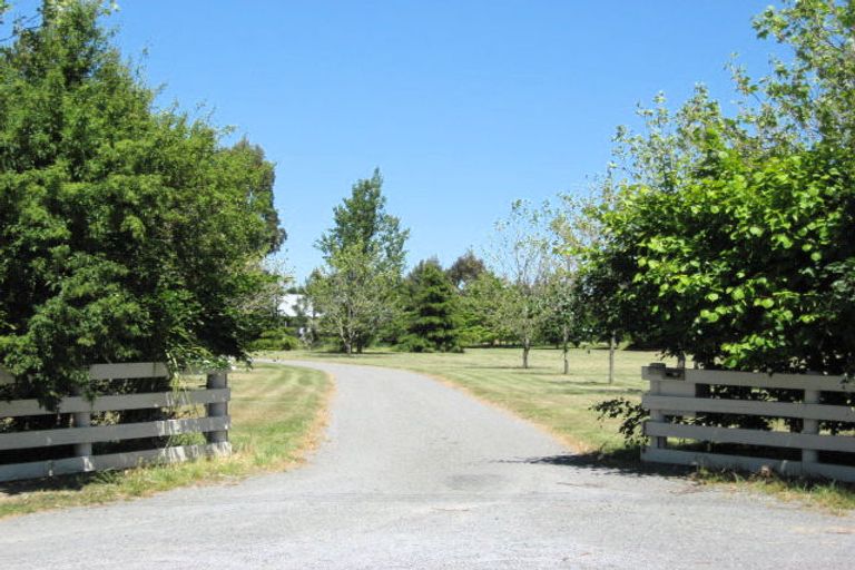 Photo of property in 521 Avonhead Road, Avonhead, Christchurch, 8042