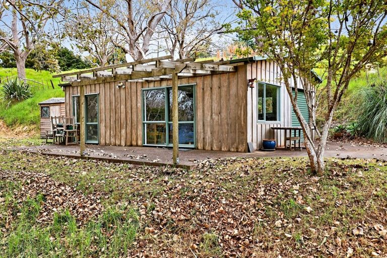 Photo of property in 102b James Road, Maungaturoto, 0587