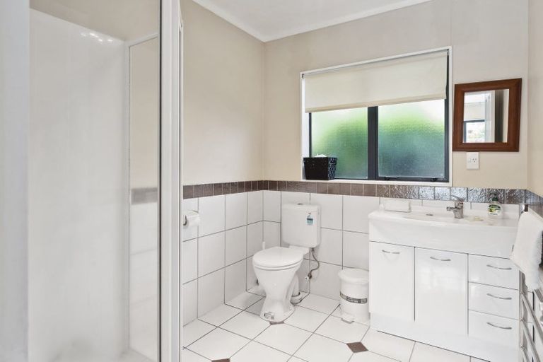 Photo of property in 56a Aquarius Drive, Kawaha Point, Rotorua, 3010