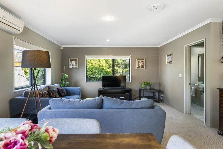 Photo of property in 53 Espalier Drive, Henderson, Auckland, 0612