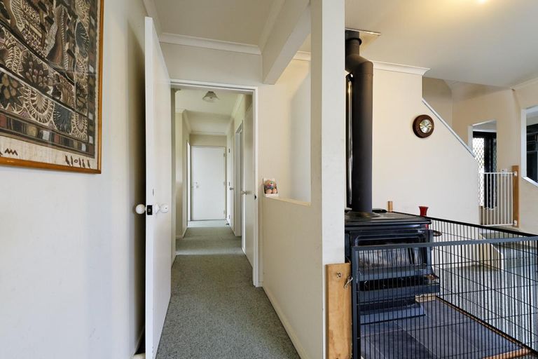 Photo of property in 23a Withers Road, Glen Eden, Auckland, 0602