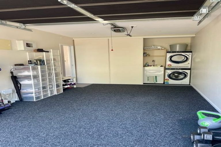 Photo of property in 7/14 Fields Parade, Oteha, Auckland, 0632