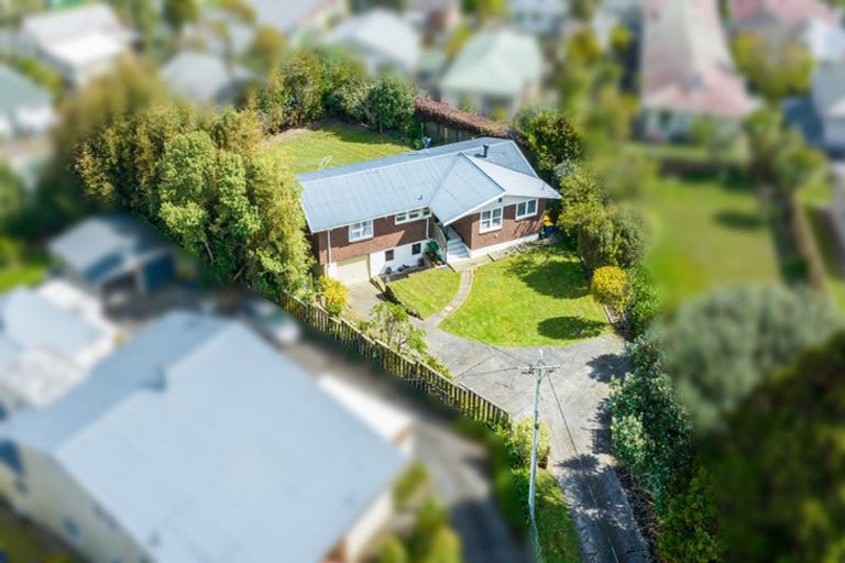 Photo of property in 9 Boler Place, New Lynn, Auckland, 0600