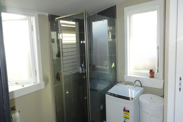 Photo of property in 11 Seddon Avenue, Papatoetoe, Auckland, 2104