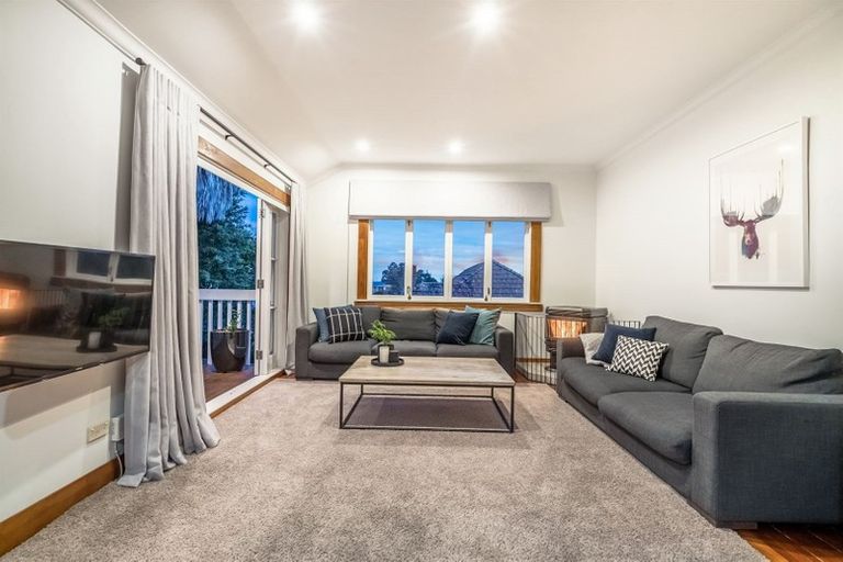 Photo of property in 256 Onewa Road, Birkenhead, Auckland, 0626