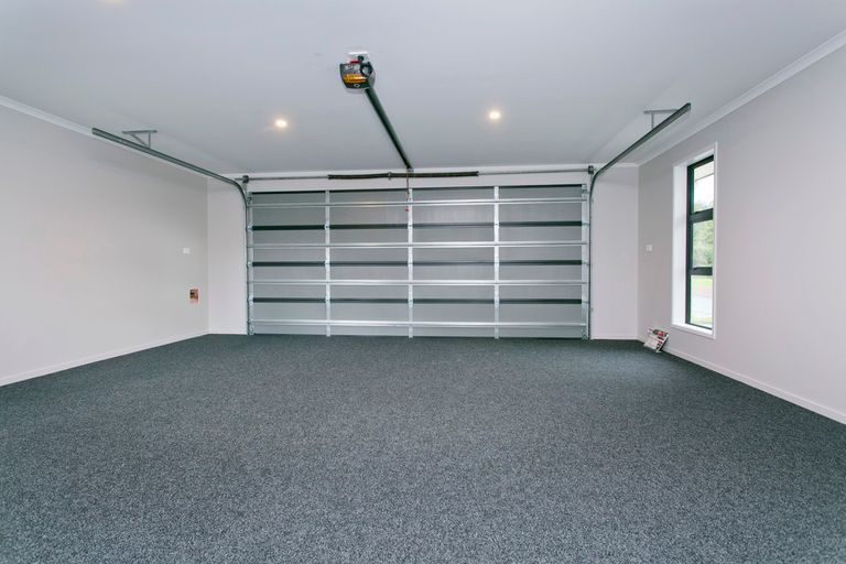 Photo of property in 28 Pukeko Way, Kinloch, Taupo, 3377