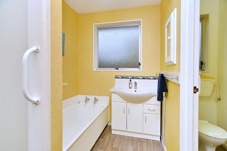 Photo of property in 20a William Street, Rangiora, 7400