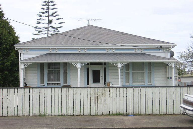 Photo of property in 28 Seddon Street, Levin, 5510