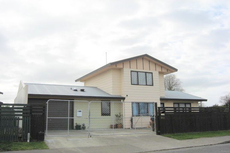 Photo of property in 300 Portsmouth Road, Flaxmere, Hastings, 4120