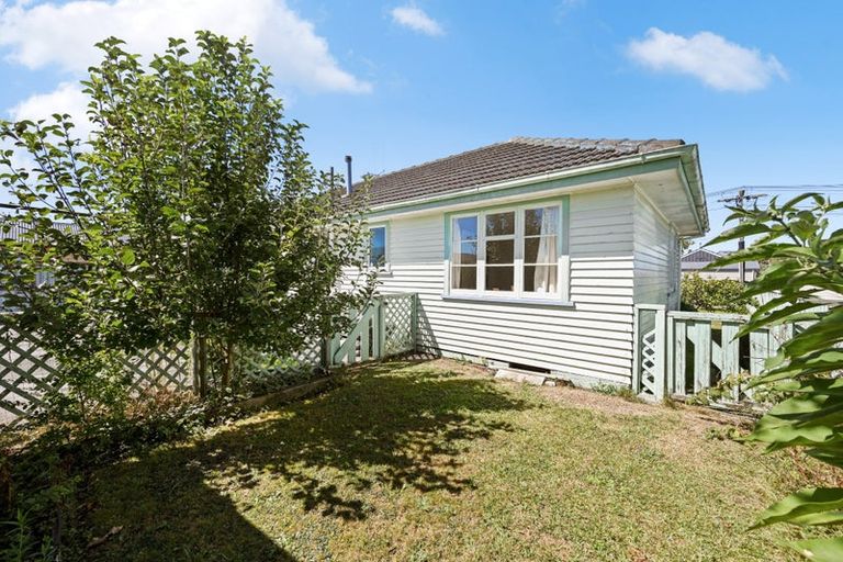 Photo of property in 16 Norman Street, Nawton, Hamilton, 3200