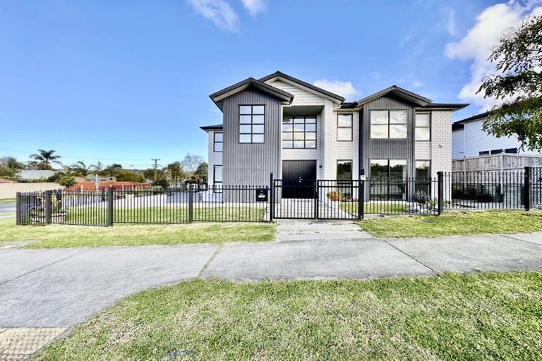 Photo of property in 84 Mettam Drive, Swanson, Auckland, 0614