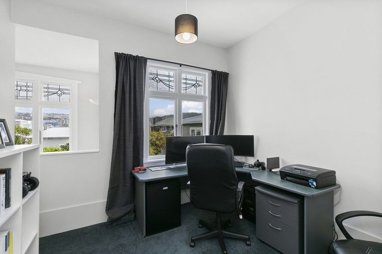 Photo of property in 1 Duke Street, Mount Victoria, Wellington, 6011