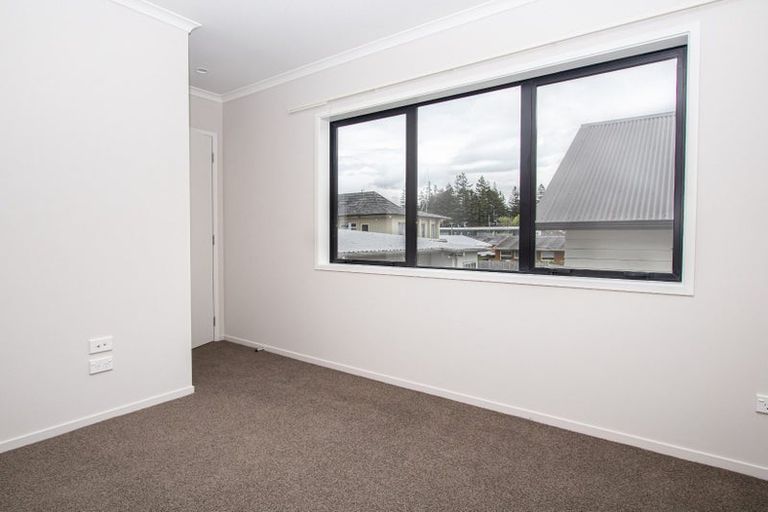 Photo of property in 12/10 Charlemont Street, Whitiora, Hamilton, 3200